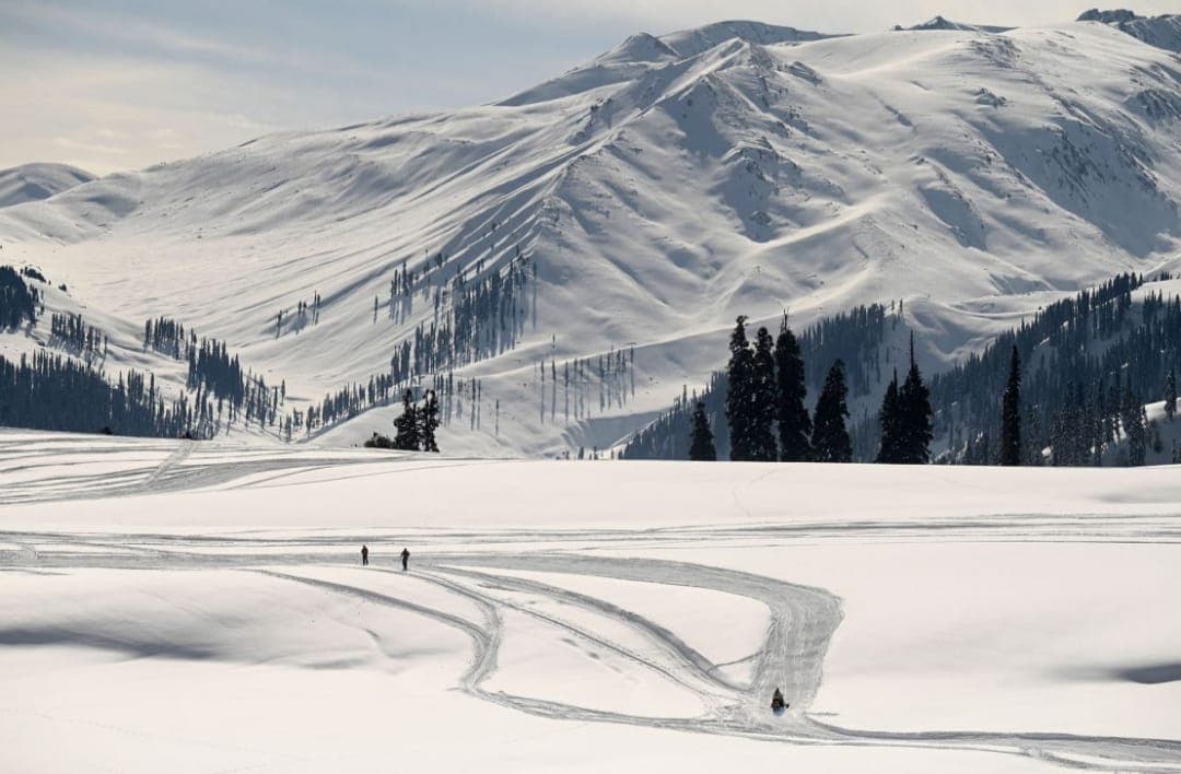 Skiing in Gulmarg
